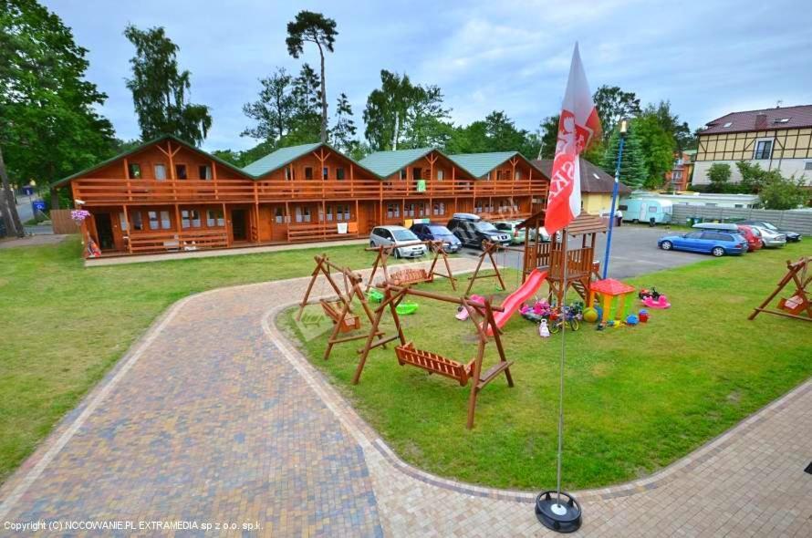 Mlodziezowy Domek Dla Grup Eldorado Mielno Centrum, 200M Od Morza Екстер'єр фото